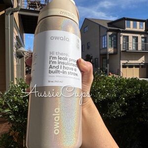 Owala Holiday Magic 32 oz Water Bottle Holographic/Chrome-like